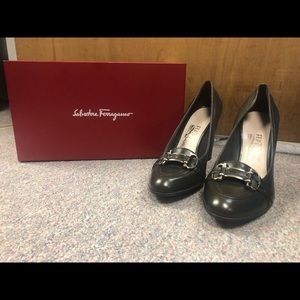 Salvatore Ferragammo size 8.5